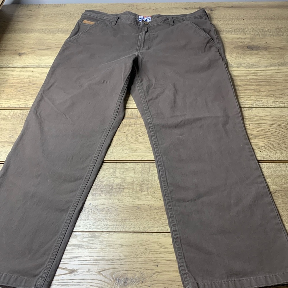 Southern Tide Brown Chinos Versatile Cotton Blend